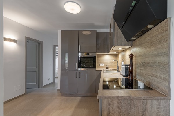 Refurbished apartment with partial sea views in Costa de la Calma image 2