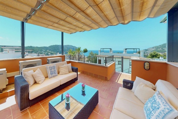 Mediterranean terraced house with stunning sea views from the roof terrace image 3