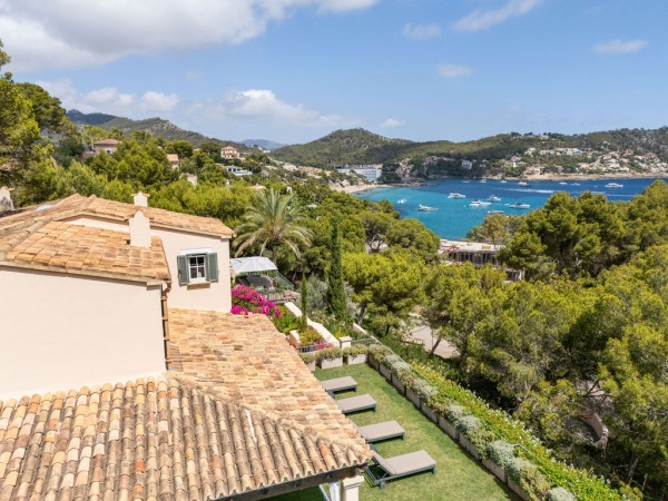 Mediterranean sea view villa above the bay of Camp de Mar