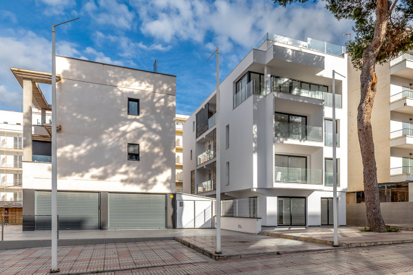 Refurbished apartment building with several apartments and offices image 3
