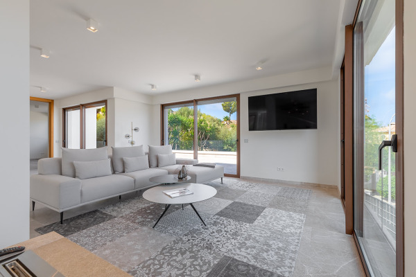 Modern luxury villa with sea views in Santa Ponsa image 6