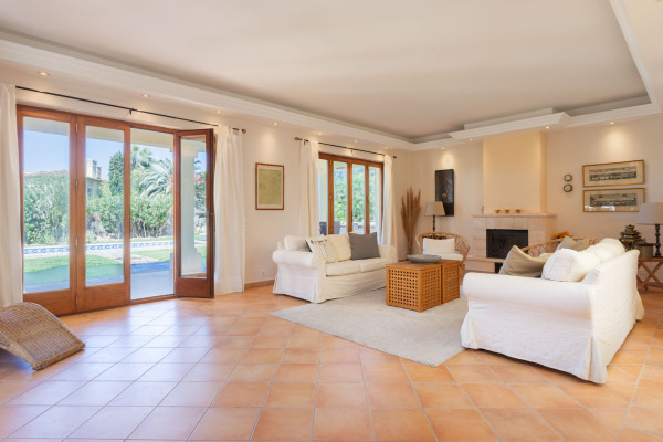 Mediterranean villa in a popular, quiet location in Nova Santa Ponsa image 4