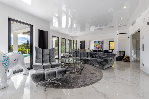 Exclusive villa with pool in Santa Ponsa on the southwest coast image 4