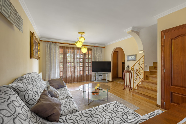Mediterranean terraced house near the harbor in Portocolom image 4