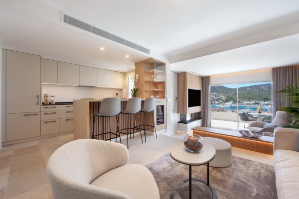 Modernized townhouse with stunning views of the port of Port Andratx image 4