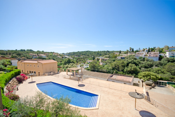 Mediterranean terraced house in a quiet location in Cala Romantica image 2