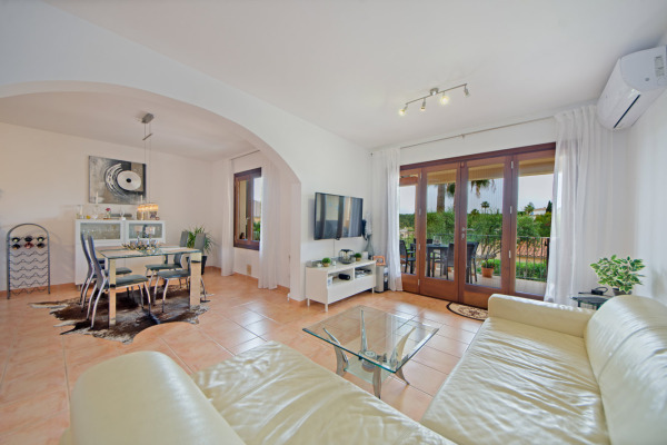 Mediterranean terraced house in a quiet location in Cala Romantica image 4