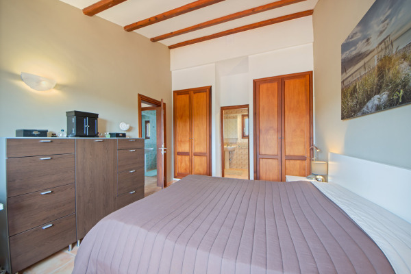 Mediterranean terraced house in a quiet location in Cala Romantica image 12