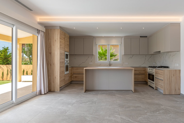 Modern new build villa with pool in Sa Rapita image 6