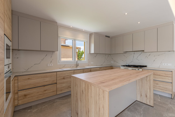 Modern new build villa with pool in Sa Rapita image 7