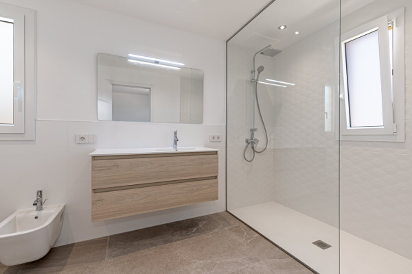 Modern new build villa with pool in Sa Rapita image 9