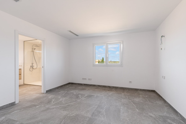 Modern new build villa with pool in Sa Rapita image 10