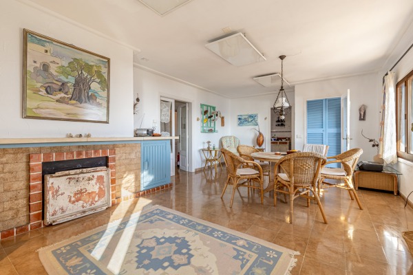 Mediterranean villa with south-west orientation directly by the sea image 7