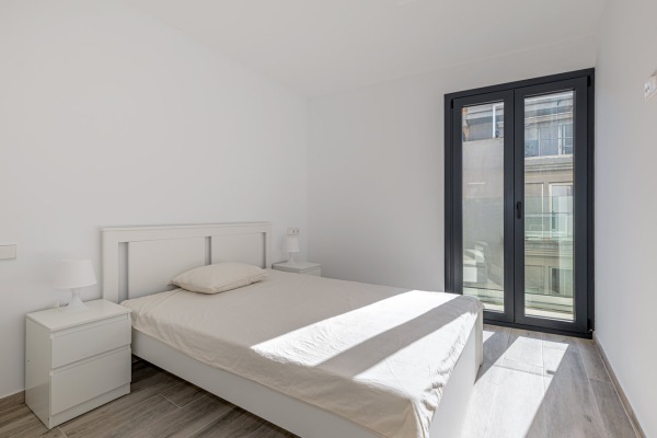 Modern new-build house with sea views in a prime location in Portixol image 8