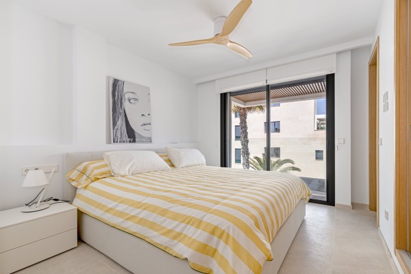 New penthouse with private pool in central beach location on Playa de Palma image 11