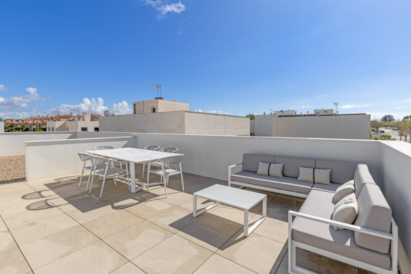 New semi-detached houses with private pool and partial sea views image 11