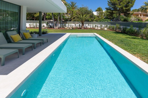 Modern, luxury new-build villa in a sought-after location in Santa Ponsa image 4