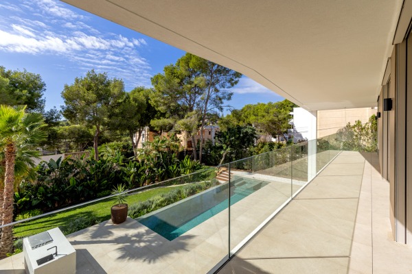 New-build luxury villa in Santa Ponsa in the southwest of Mallorca image 2