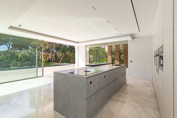 New-build luxury villa in Santa Ponsa in the southwest of Mallorca image 6