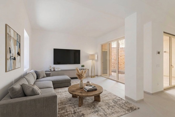 High-quality renovated townhouse with pool in the heart of Santanyí image 3