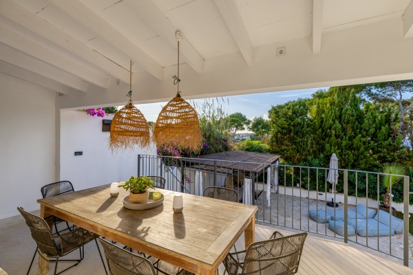 Semi-detached house with holiday rental license and partial sea views image 8