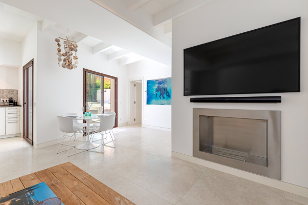 Modern townhouse with pool and garage in El Molinar image 2