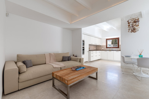 Modern townhouse with pool and garage in El Molinar image 3