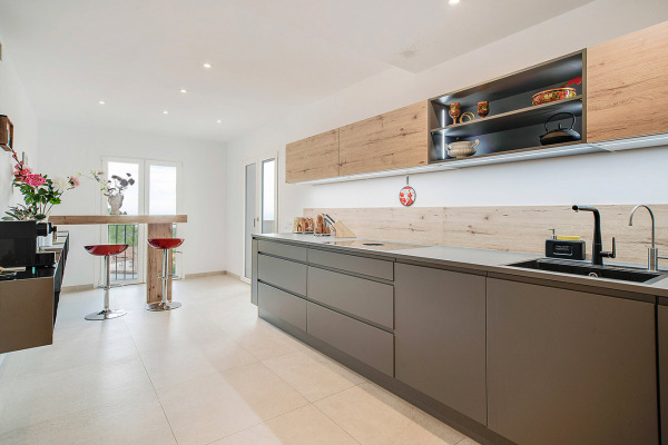 Modernised mediterranean villa in an exclusive residential area in Son Vida image 8