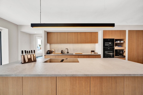 Renovated apartment in an exclusive residential complex right by the sea image 6