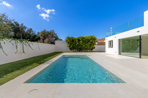 New, modern villa for sale in Bahia Grande - first occupancy image 3