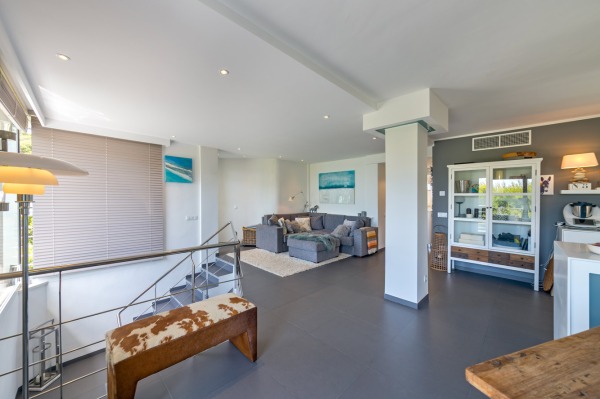 Exclusive penthouse with fantastic sea views in Port Andratx image 3