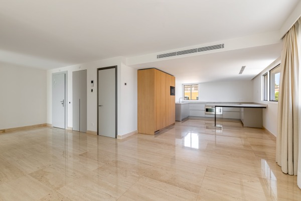 Luxury apartment with spectacular views over the harbour of Palma image 6