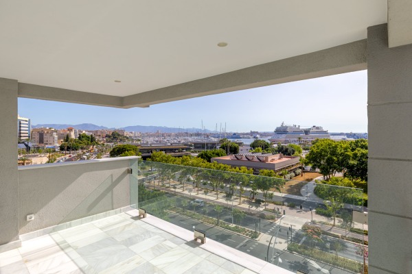Luxury apartment with spectacular views over the harbour of Palma image 9