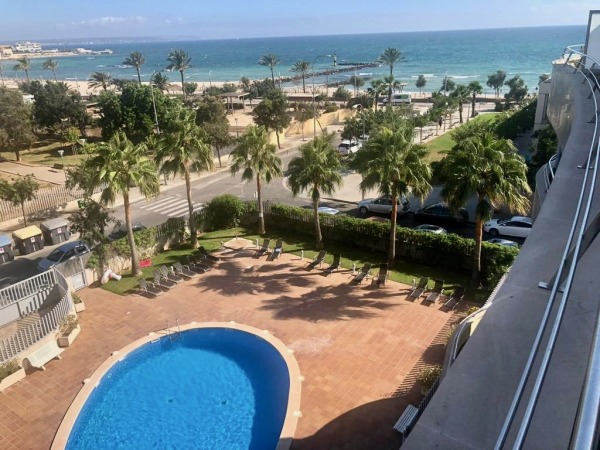 Penthouse apartment with sea views on the beach promenade in Ciudad Jardin image 7