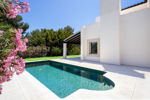 Modern renovated villa close to the Santa Ponsa golf courses image 2