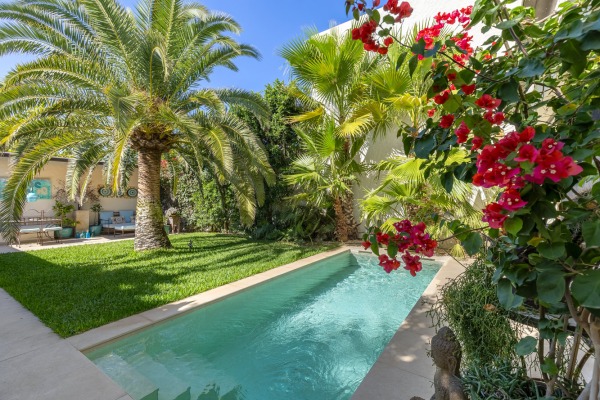 Semi-detached house with a lovingly landscaped garden and plenty of privacy image 3