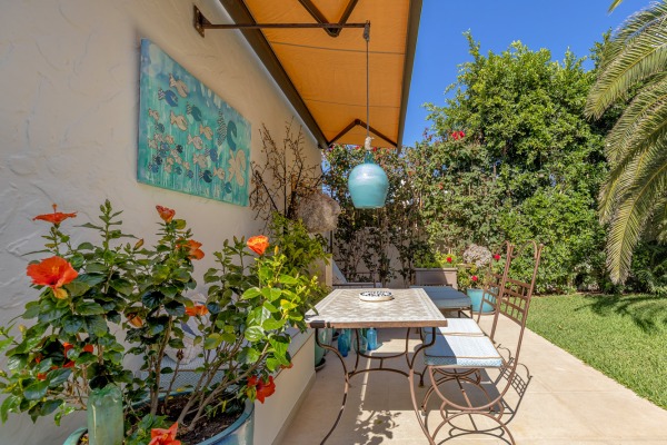 Semi-detached house with a lovingly landscaped garden and plenty of privacy image 5