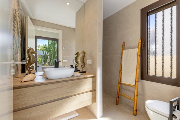 Semi-detached house with a lovingly landscaped garden and plenty of privacy image 12