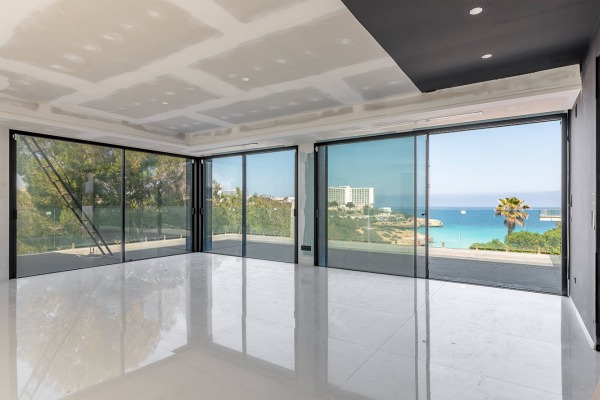 Modern new-build beach house right by the sea above Cala Domingos image 5