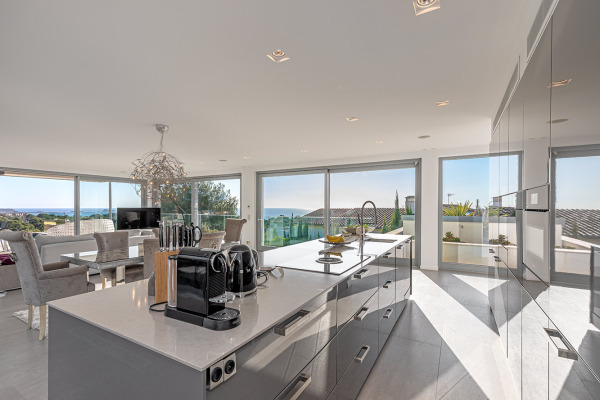 Exceptional designer villa with sea views in a prominent residential area image 7