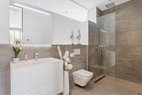 Exceptional designer villa with sea views in a prominent residential area image 9