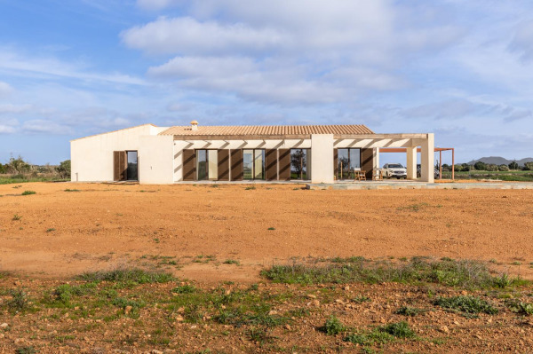 New Finca in a beautiful location between Campos and the coast image 2