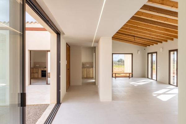 New Finca in a beautiful location between Campos and the coast image 5