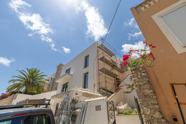 Completely renovated house with 3 three floors in Genova image 3