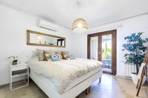 Mediterranean villa with pool in a quiet location in Santa Ponsa image 12