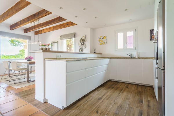 Elegant garden apartment in the Forat 19 complex on the Gulf of Santa Ponsa image 3