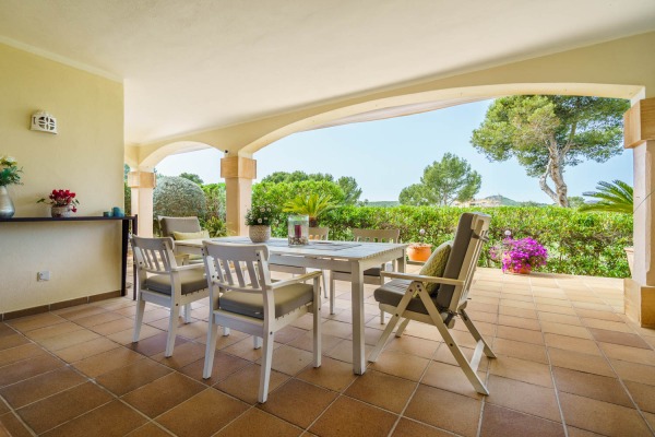 Elegant garden apartment in the Forat 19 complex on the Gulf of Santa Ponsa image 6