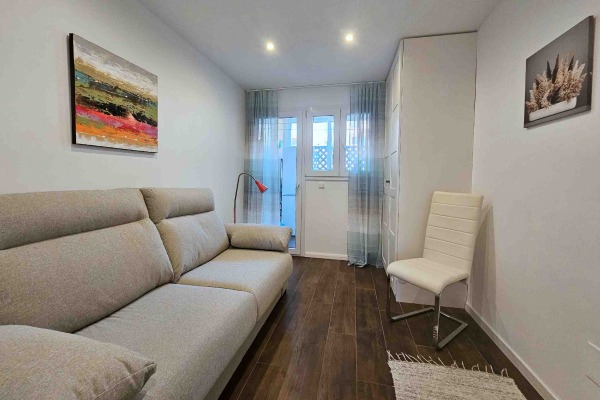 Sea view apartment in a beautiful location right on the Port Adriano marina image 10