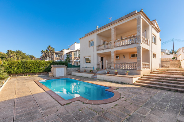 Mediterranean villa with lots of potential and views of the bay of Palma image 3