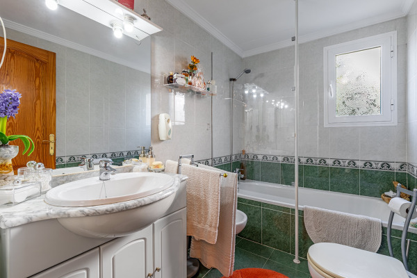 Mediterranean villa with lots of potential and views of the bay of Palma image 12